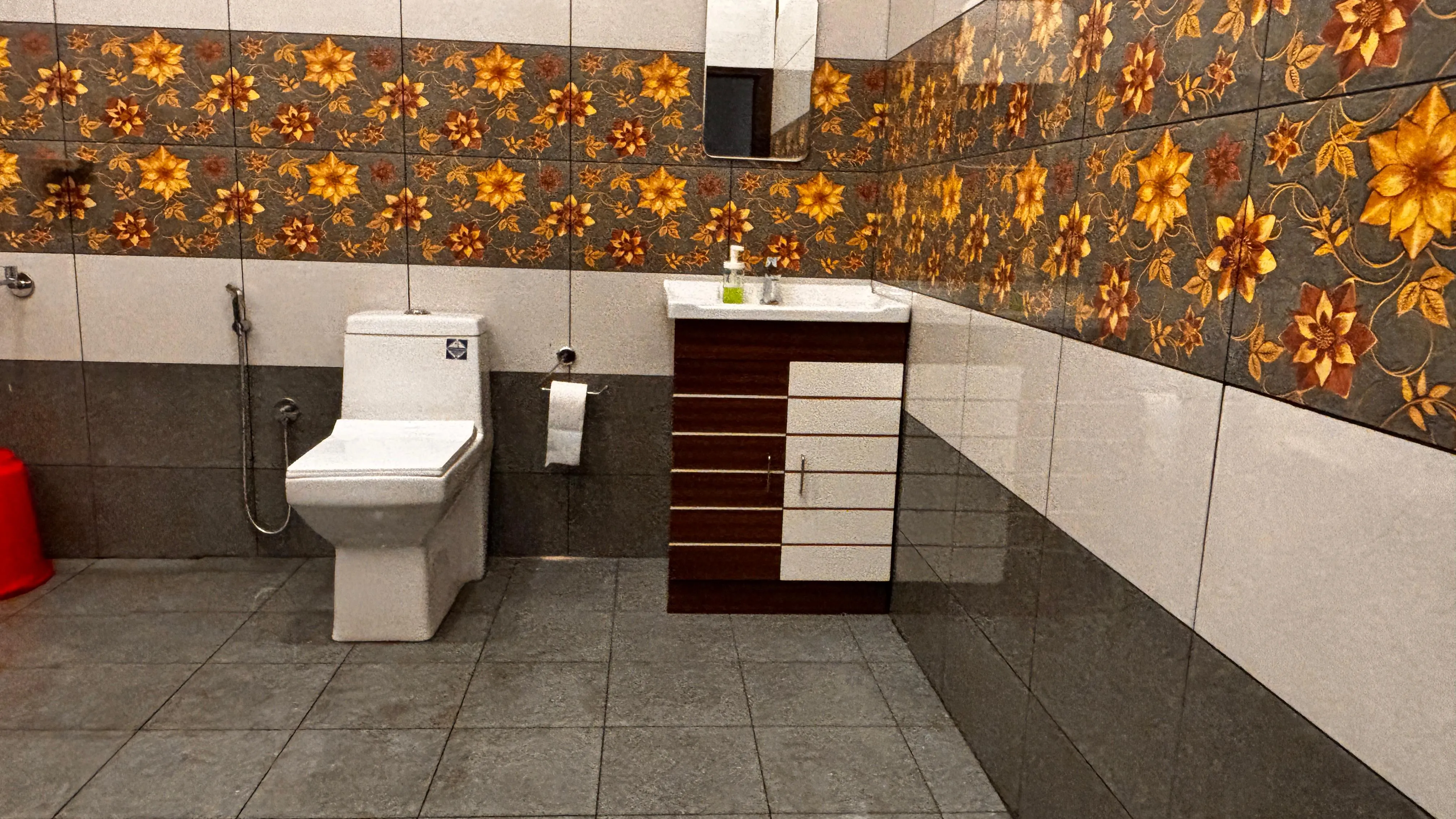 Room image 3
